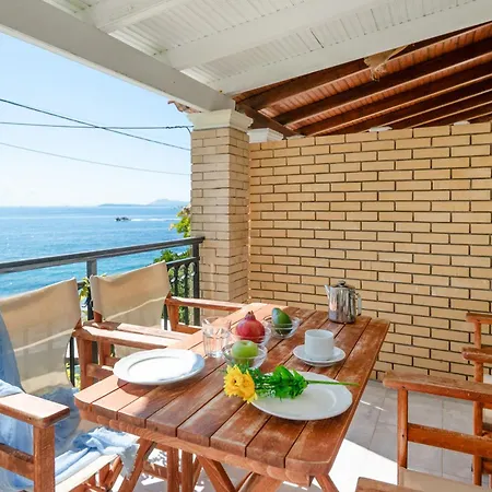 Kaminaki Beachfront Appartamento Nisaki (Corfu)